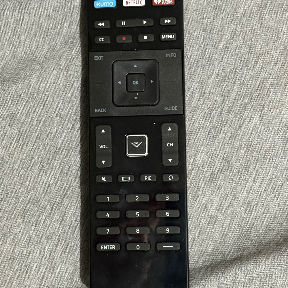 2/$15 Vizio Black Remote with Streaming Buttons XRT122
